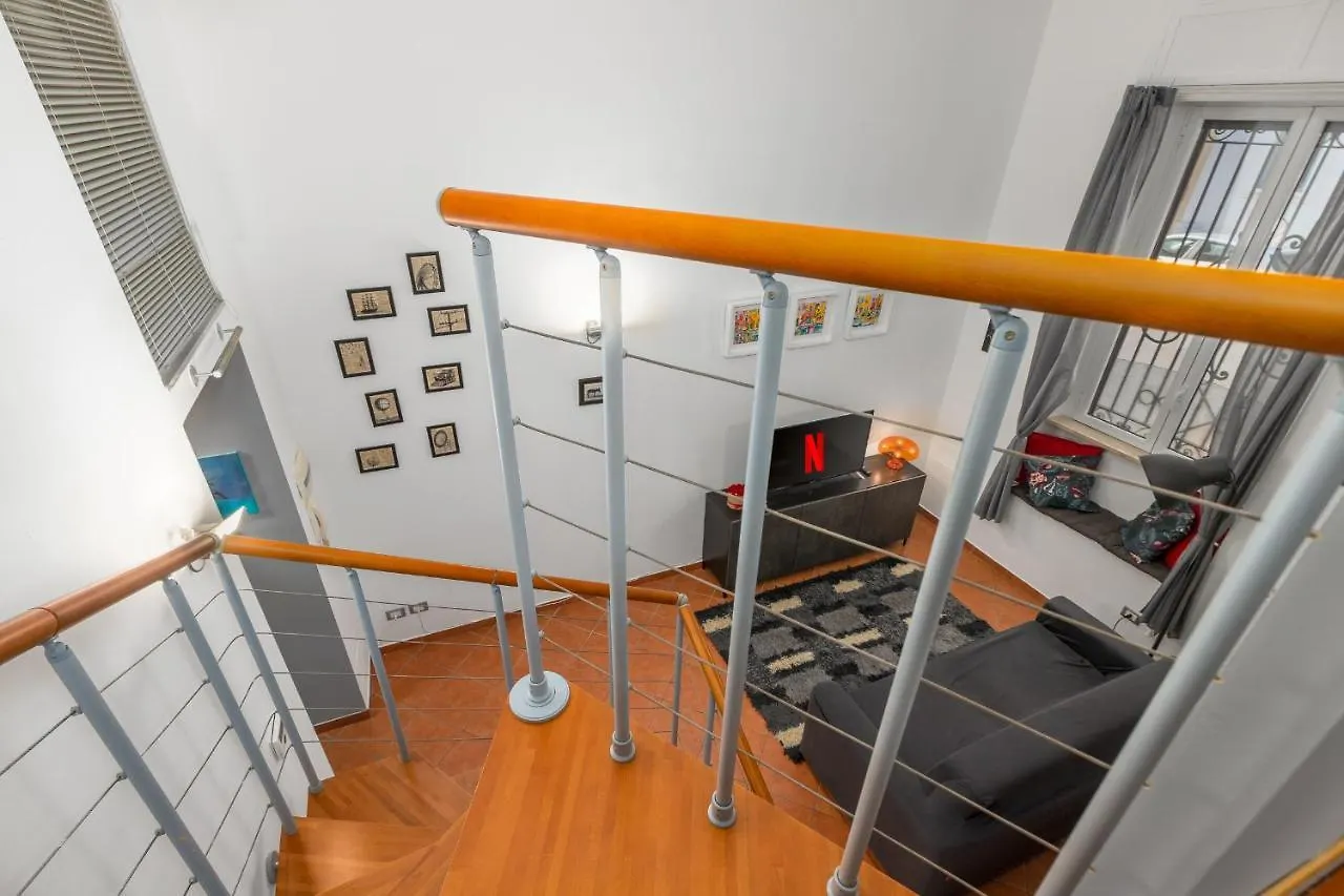 Navigli-DuomoLove Loft, Comfort ,Netflix, Wifi Apartment Milan 0*,